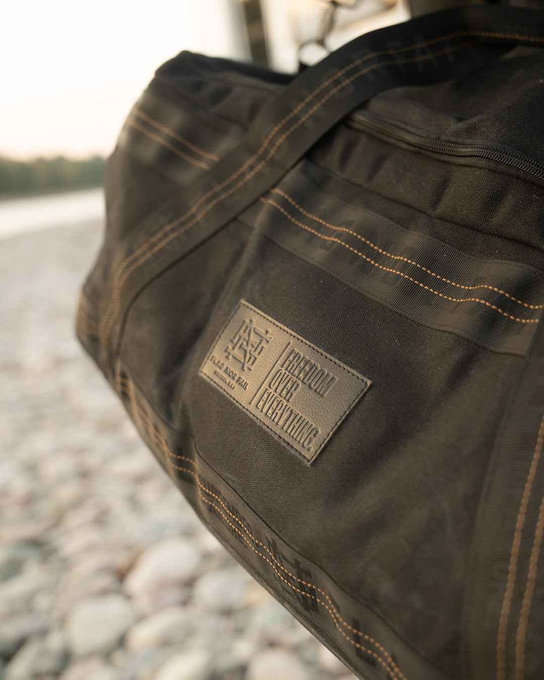 XL DUFFLE BAG - CANVAS