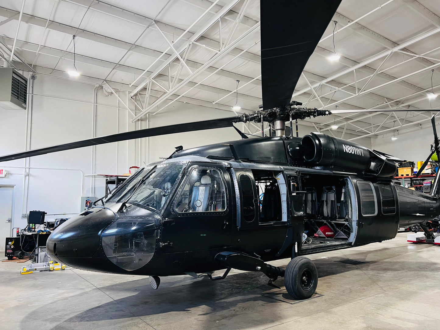 Legends AD903: Heavy D's UH-60A Black Hawk