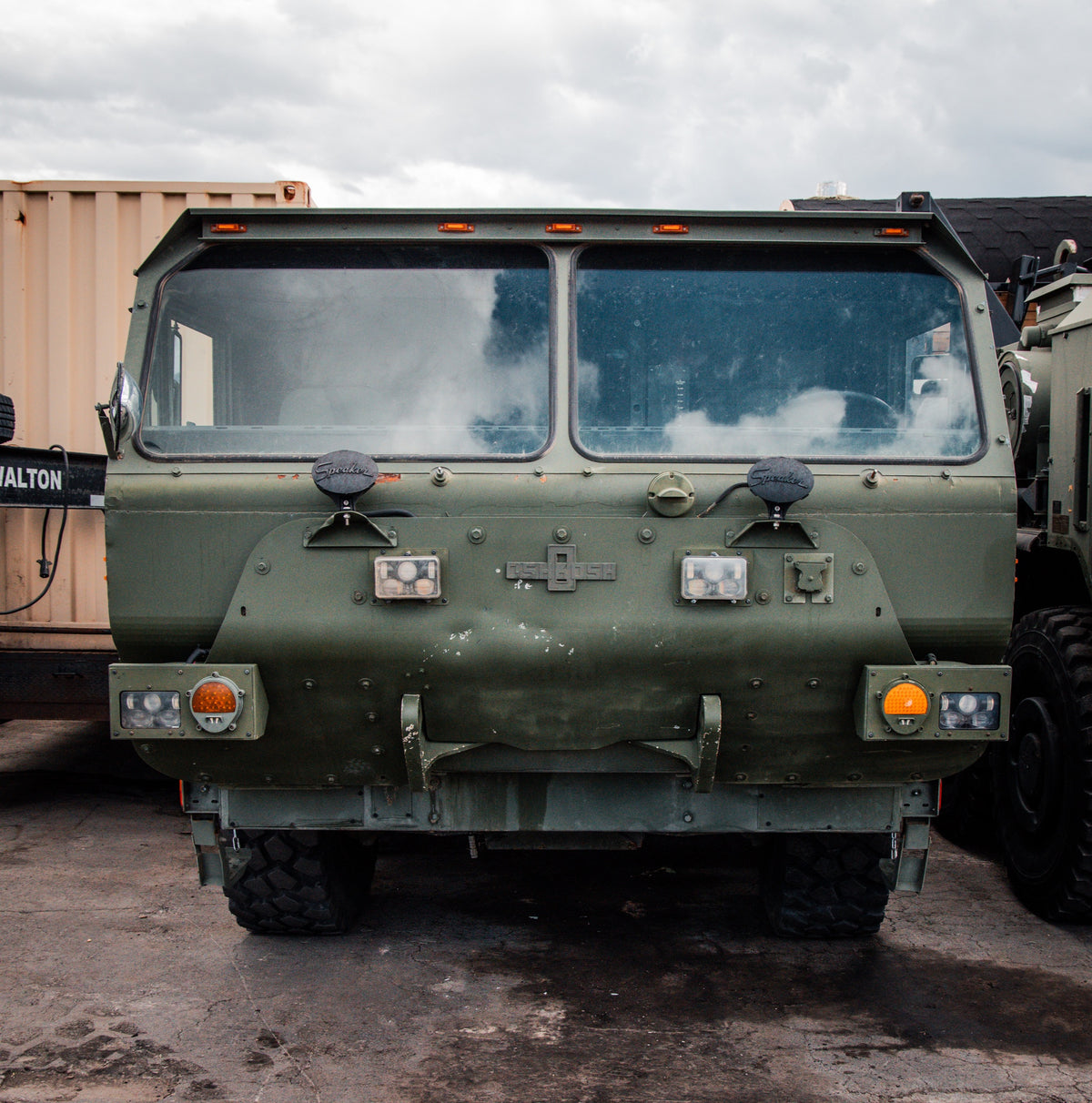 Oshkosh LVSR 10x10 (2) - 5