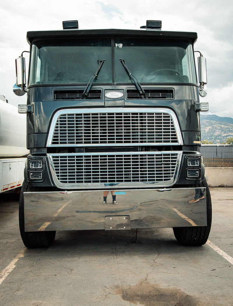 1988 Ford CL9000 Cabover