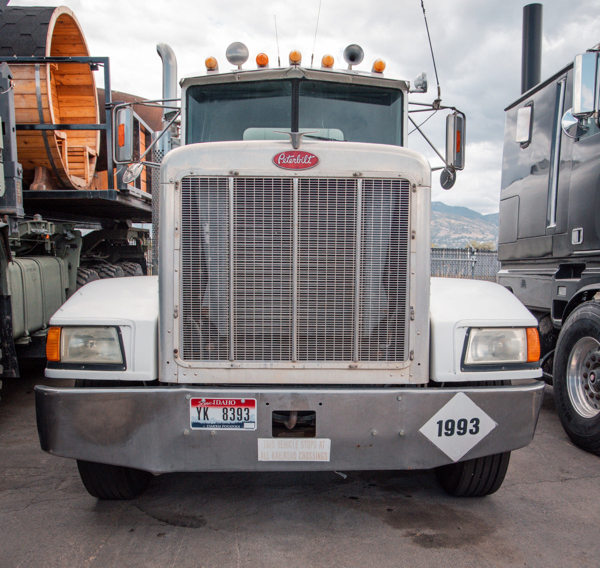 Peterbilt Fuel Truck - 2