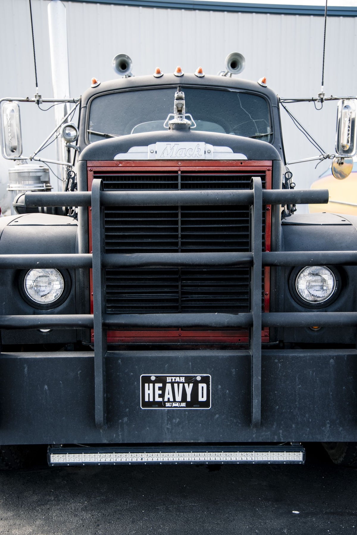1962 Mack B73 - 11