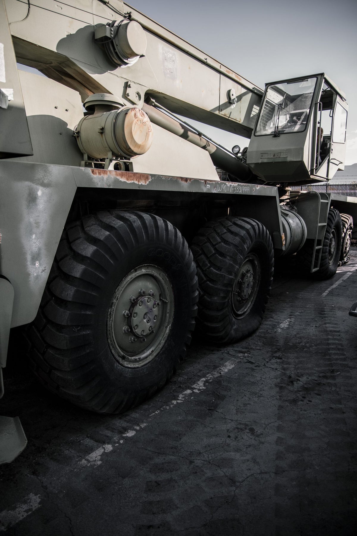 Military Crane - 13