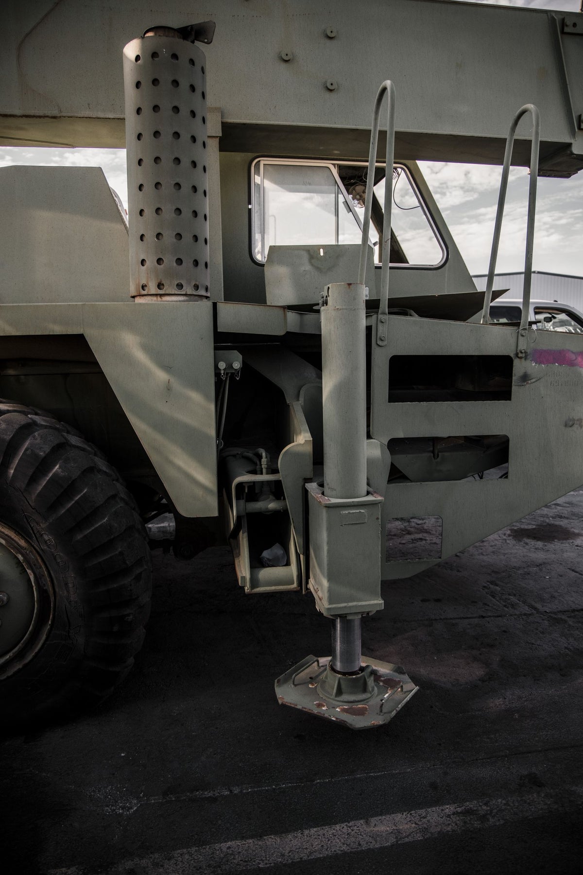 Military Crane - 20