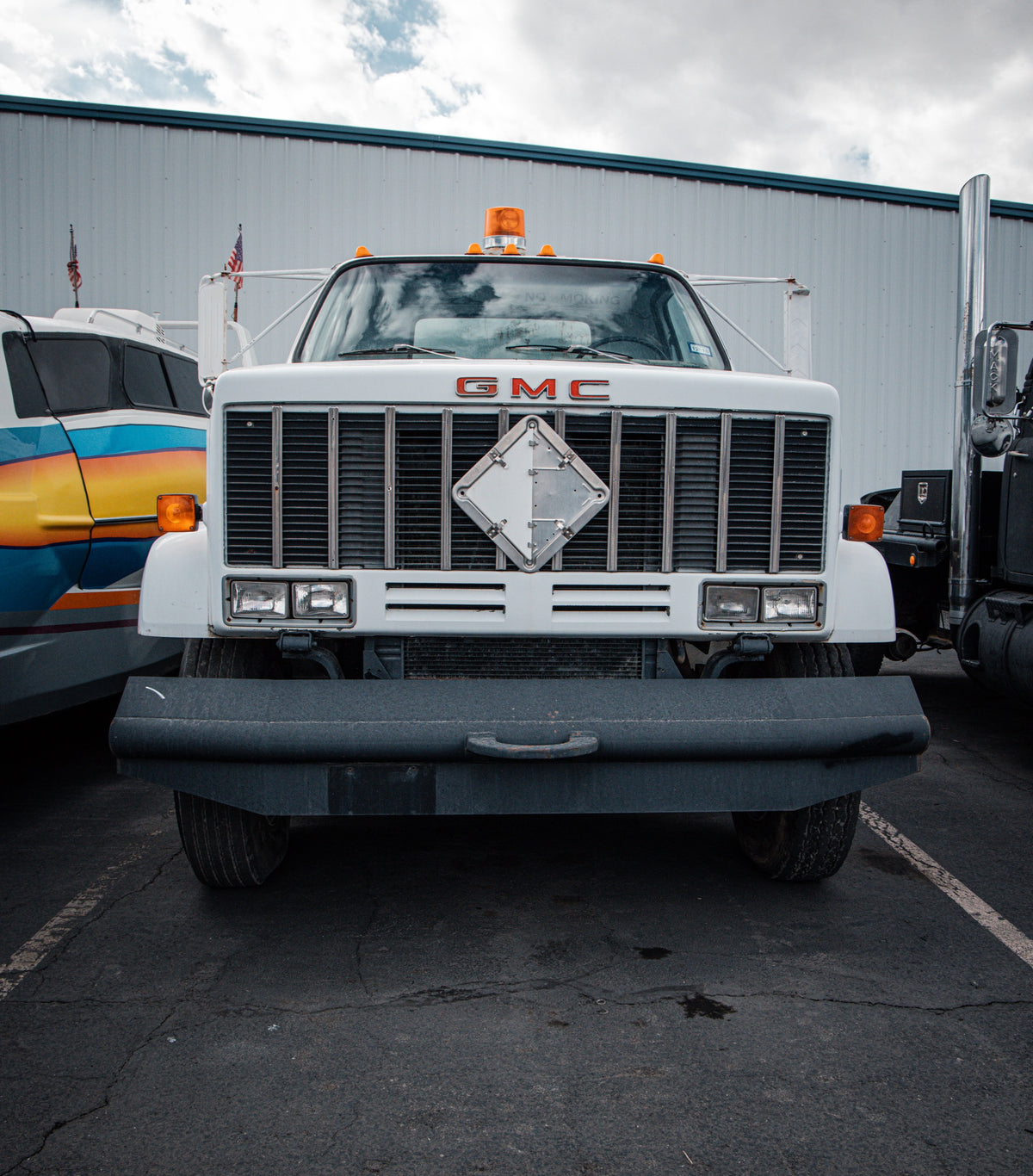 1984 GMC Topkick Field Truck - 2
